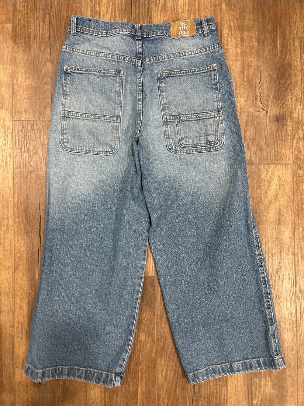 EUC We The Free People blue Mid-Rise Crop Wide Leg Jeans patch pockets size M 28 - Picture 6 of 9